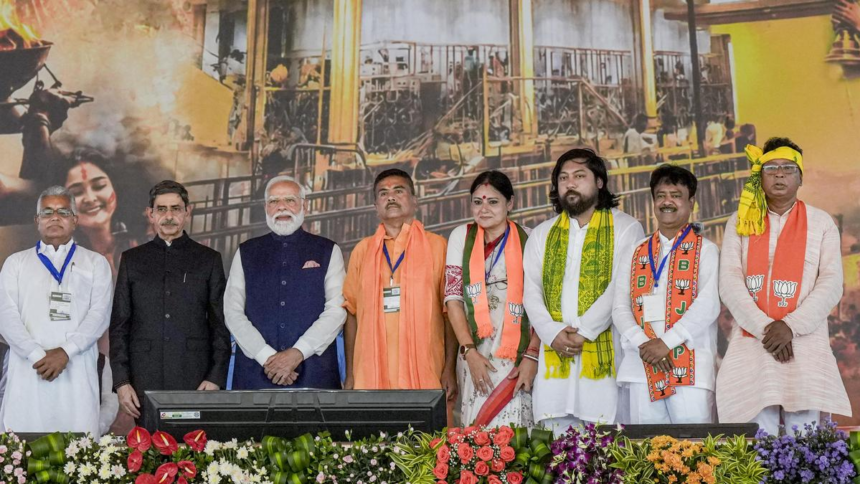 West Bengal Shocker: 1st BJP CM! Suvendu Adhikari Takes Oath Along With 5 MLAs in Historic Power Shift