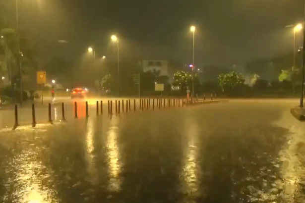 Delhi Weather Chaos: 7 Shocking Impacts as Thunderstorms & Heavy Rain Disrupt Flights Amid IMD Alert